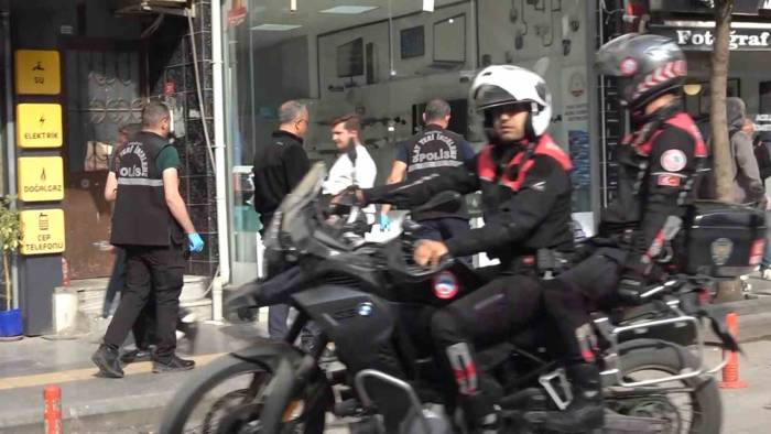 Yalova’da Alacak Verecek Kavgası Kanlı Bitti: 1 Yaralı