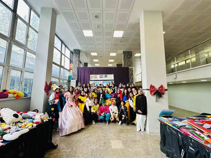 Çocuk Gelişimi Programı Öğrencilerinden En Anlamlı Ders