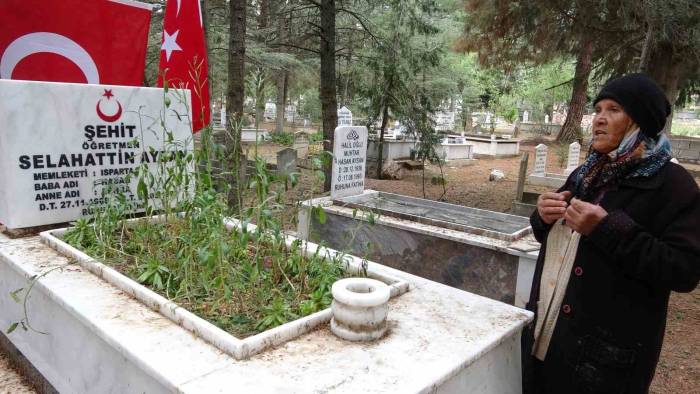 Bingöl’de 31 Yıl Önce Şehit Edilen Öğretmenin Annesi: Acısı Hala Bağrımda