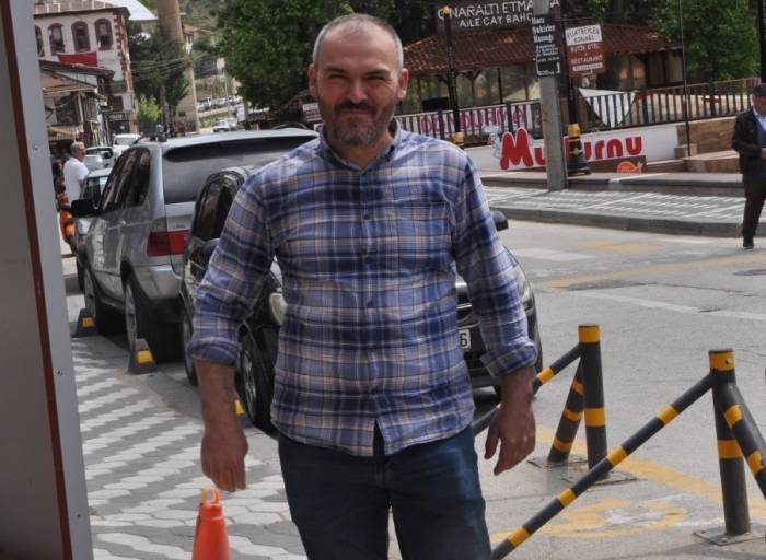 Kurbanlık Hayvanlarını Beslemek İsterken Yem Kırma Makinesine Kapılarak Hayatını Kaybetti