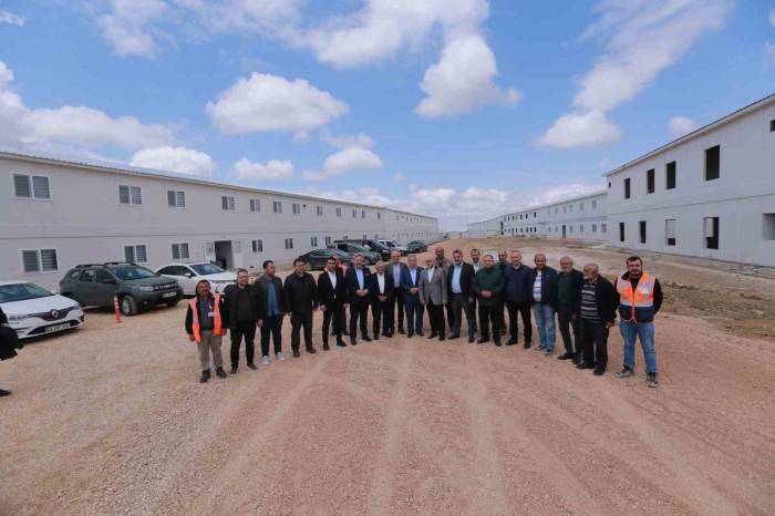 Başkan Büyükkılıç’tan Yüksek Hızlı Tren İncelemesi: "Her Şey Yolunda Ve Seyrinde"