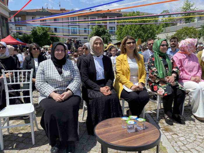 Türgev Çocuk Kütüphanesi Ve Atölye Merkezi’nin Tanıtımını Yaptı