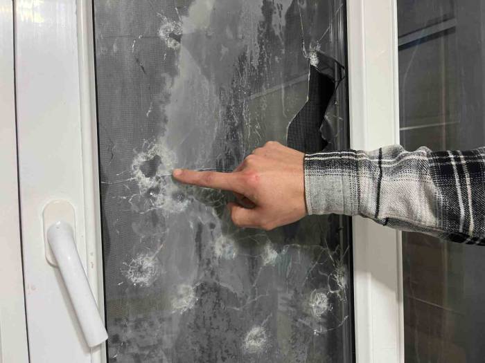 Pompalı Tüfek Dehşeti: Çocukları Uyurken Evi Kurşunladılar