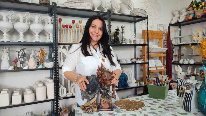 Depremzede Kadınlar Moral Bulsun Diye Atölye Açtı