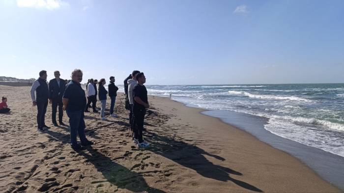 Denize Giren 19 Yaşındaki Genç Kayboldu, Ekipler Seferber Oldu