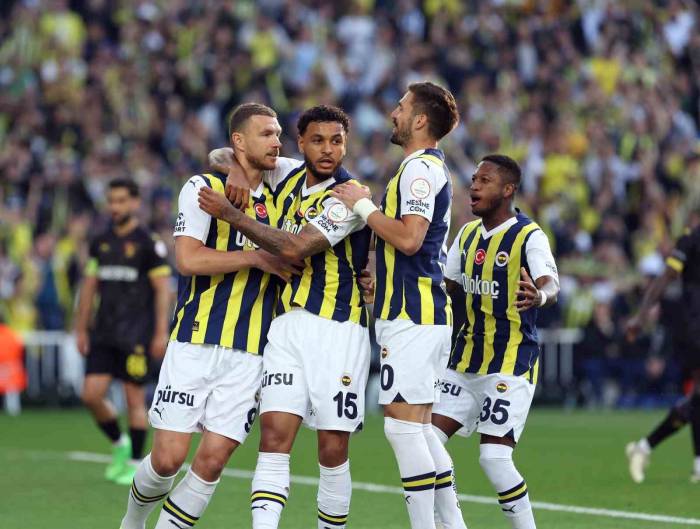 Trendyol Süper Lig: Fenerbahçe: 6 - İstanbulspor: 0 (Maç Sonucu)