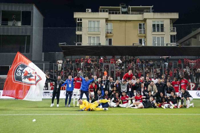 Gaziantep Fk Son Düzlükteki Performansıyla Lige Tutundu