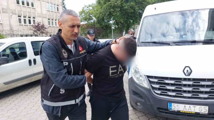 Uyuşturucu Ticaretinden 3 Kişiye Adli Kontrol