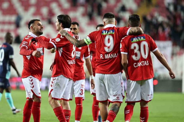 Sivasspor, Süper Lig’i 7. Sırada Tamamladı