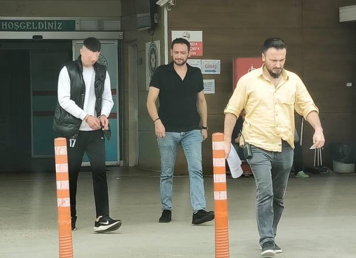 Sosyal Medyada Tartıştığı Genci Pompalı Tüfekle Yaraladı