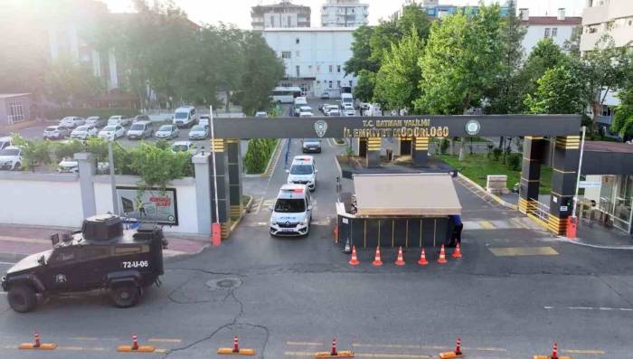 Batman’da "Siber Sapık" Operasyonu: 9 Gözaltı