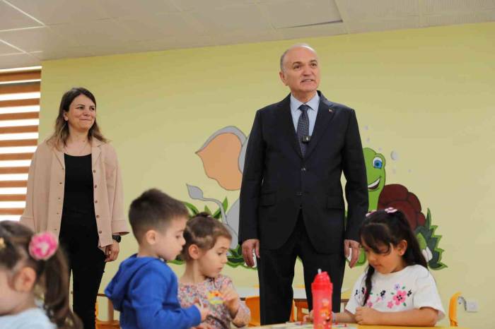 Belediye Personeli Huzurlu, Çocukları Mutlu