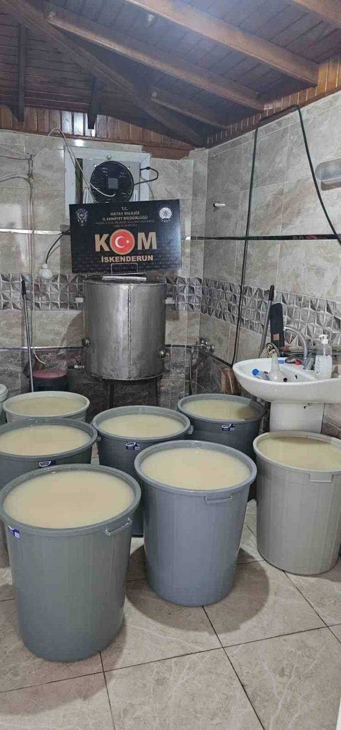 Hatay’da 760 Litre Kaçak Alkol Ele Geçirildi