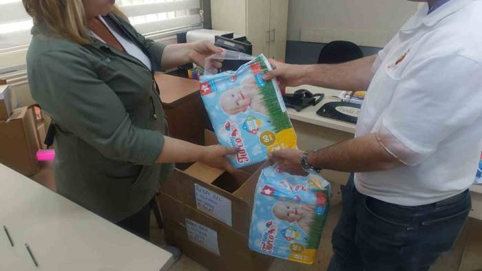 Bayraklı’da 8 Bin 500 Haneye 51 Bin Hijyen Paketi