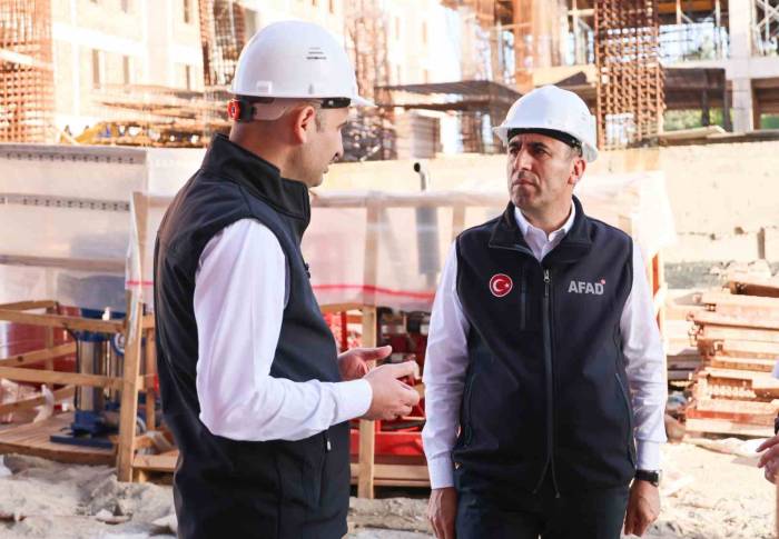 Vali Aygöl, Öğrenci Yurdunda İncelemelerde Bulundu