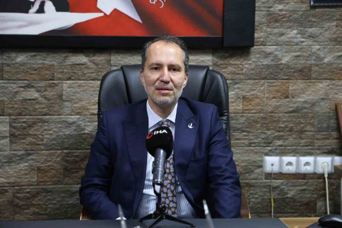 Erbakan: "Belediye Başkanlığı Ticaret Makamı Değil, İbadet Makamıdır"