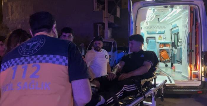 Bursa’da Akrabalar Arasında Çıkan Kavgada Silahlar Konuştu: Baba-oğul Yaralandı