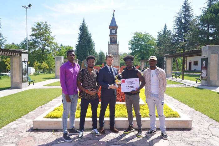 Gençlik Haftası Şampiyonlarına Ödülleri Verildi