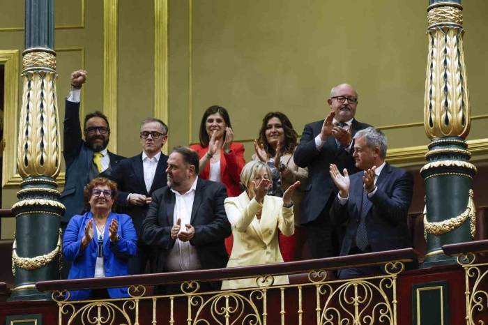 İspanya’da Ayrılıkçı Katalanlara Yönelik Af Tasarısı Nihai Onayı Aldı