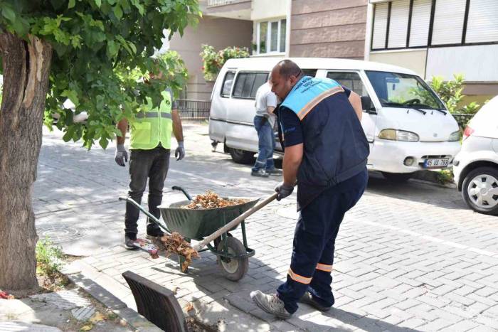 Maski’den Yağmur Suyu Izgaralarında Yoğun Mesai