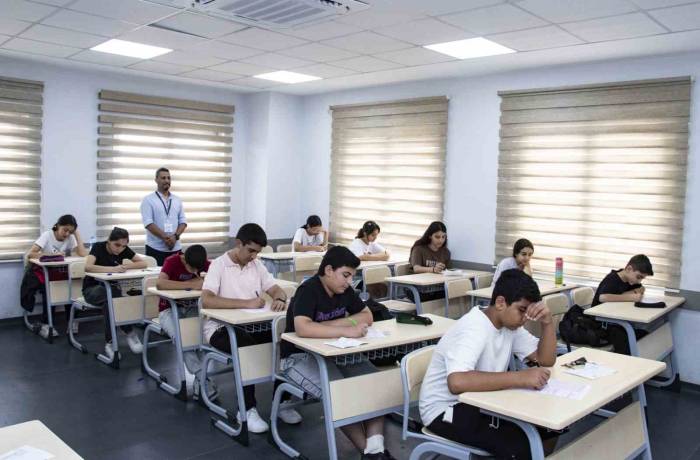 Mersin’de Lgs’ye Hazırlanan Öğrencilere Prova Sınavı Yapıldı