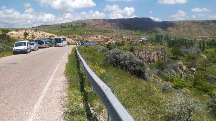 Kaza Yaptı Ortadan Kayboldu