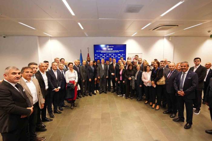 Ticaret Bakanı Bolat, Avrupalı İş Adamları İle Bir Araya Geldi