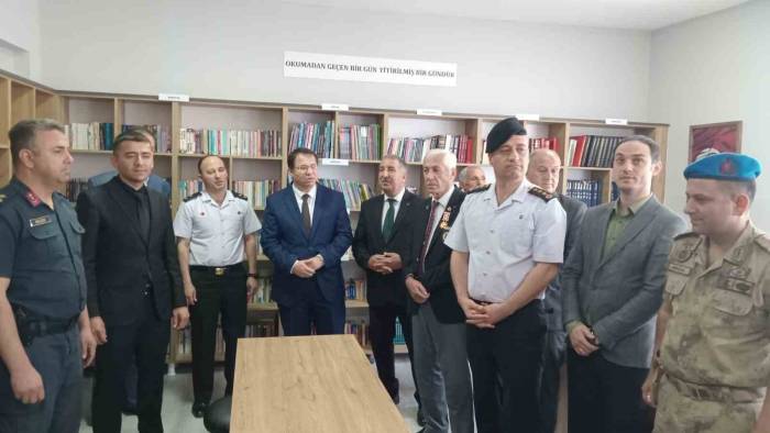 Şehit Uğur Bora’nın Adı Kütüphanede Yaşatılacak