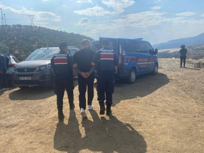 İzmir’de Cinayet İşledi, Manisa’da Jandarmadan Kaçamadı