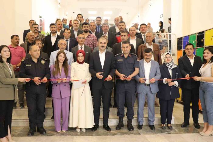 Kahramanmaraş’ta Eğitimlerini Başarı İle Tamamlayan Kadınlar Sertifikalarını Aldı