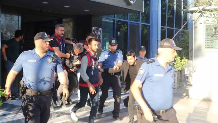 Ortaca’da Kızlara İstismarda Bulunan Şahıs İle Anne Adliyeye Sevk Edildi