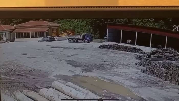 Orman İşletme Müdürlüğü’ne Ait Depodaki Patlama Anı Kamerada