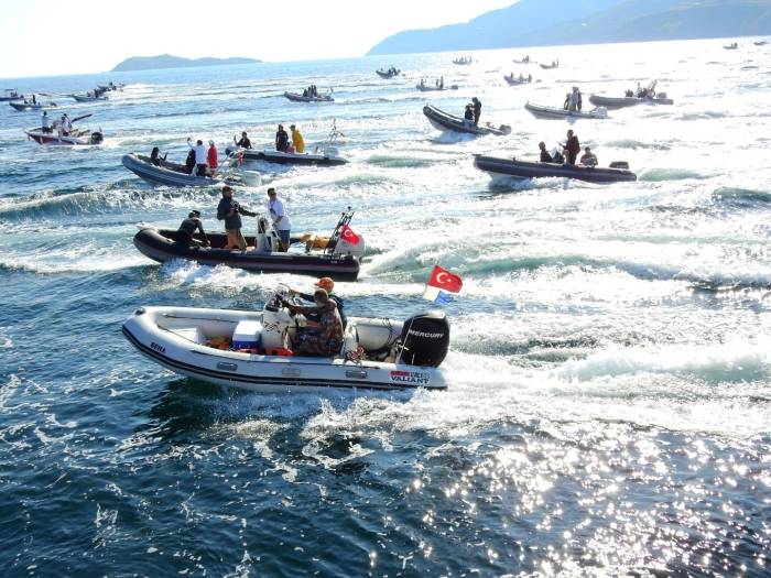 Erdek’te “Zıpkınla Balık Avlama Şampiyonası” Başladı