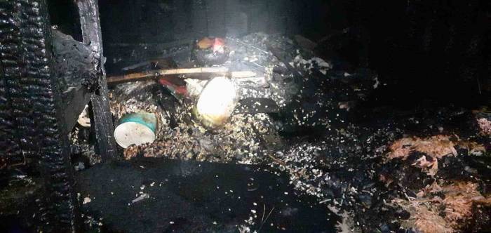 Burdur’da Sobadan Çıkan Yangında İş Yeri Kullanılamaz Hale Geldi