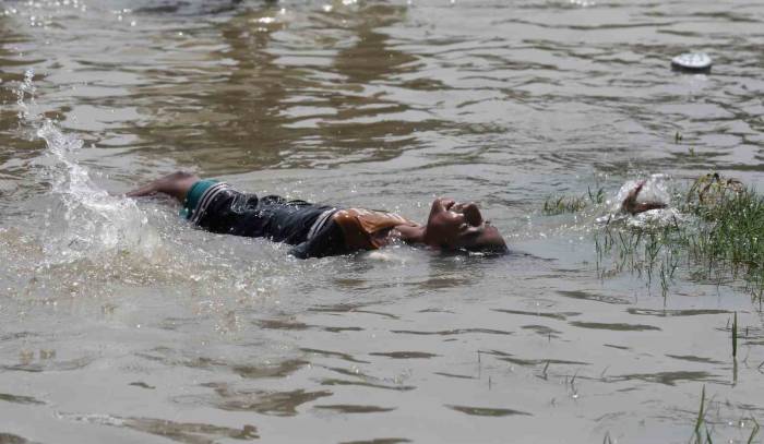 Hindistan’da Aşırı Sıcaklarda Can Kaybı 43’e Yükseldi