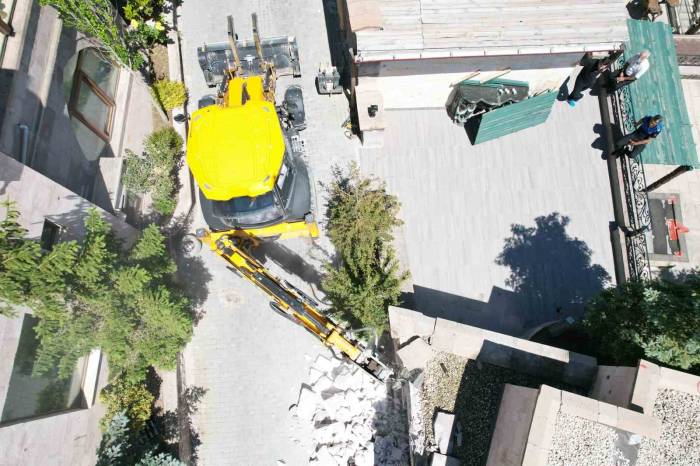 Kapadokya’da 500’den Fazla Kaçak Yapı Yıkılacak