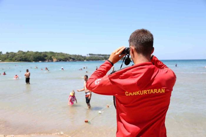 Koskem Plajda Hayat Nöbetine Hazır