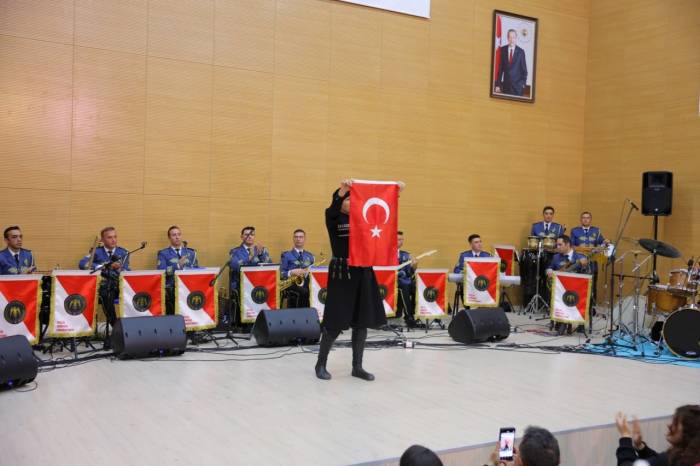 Polis Bandosu Bayburt’ta Konser Verdi