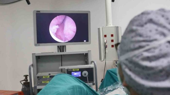 22 Yıllık Doktor İlk Kez Şahit Oldu: Kapalı Yöntemle 350 Gram Prostat Çıkarıldı