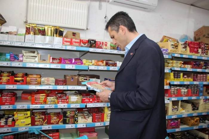 Zabıta Ekipleri Marketleri Denetledi