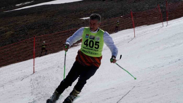 Palandöken’de Haziranda Kayak Keyfi