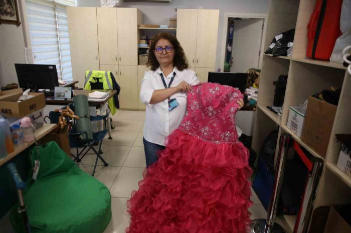 Kayıp Eşya Bürosu’ndaki Unutulan Eşyalar Gülümsetti