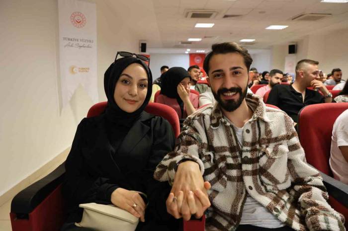 Kahramanmaraş’ta Evlilik Kredisine 2 Bin 960 Başvuru