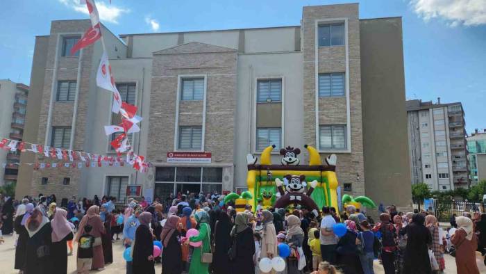 Aydınlı Minikler 100. Yıl Şenliği’nde Buluştu