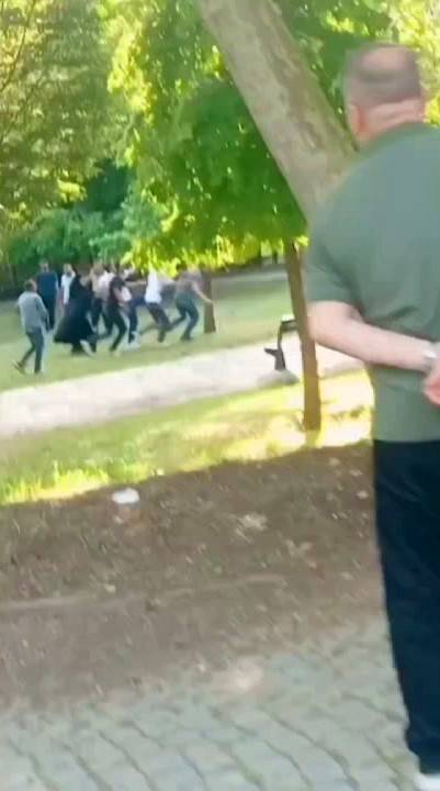 Sultangazi’de Tartıştıkları Şahsı Önce Darp Ettiler, Sonra Silahla Vurdular