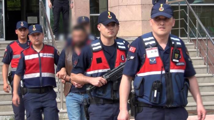 Osmancık’ta Uyuşturucu Ve Silah Operasyonu