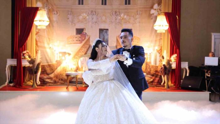 İlk Dansın Maliyeti 4 Bin Liradan Başlıyor