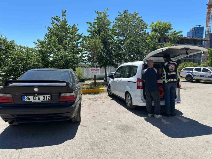 Maltepe’de Drift Atan Sürücüye Para Cezası