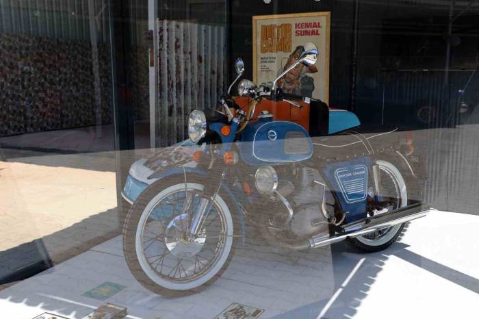 Depremzedeler Yararına Satışa Sunulan Doktor Civanım’ın Motosikleti Görücüye Çıktı