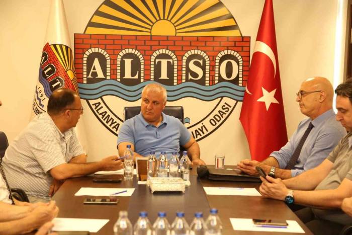 Altso Başkanı Erdem: "Ftı’nin İflas Başvurusu Sebebiyle 10 Haziran’a Kadar Almanya’dan Gelen Uçuşlar Durduruldu"